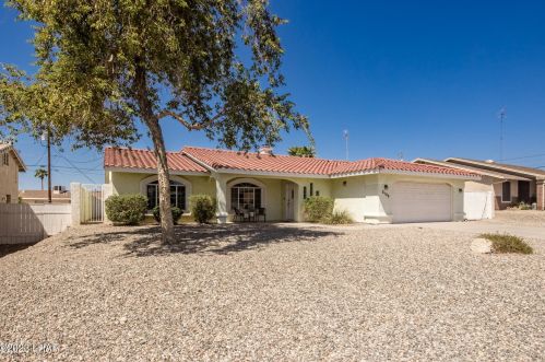 3135 Daytona Ave, Lake Havasu City, AZ 86403-5447
