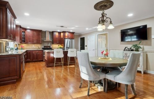32 Ridge Rd, Parsippany NJ  07834-9629 exterior