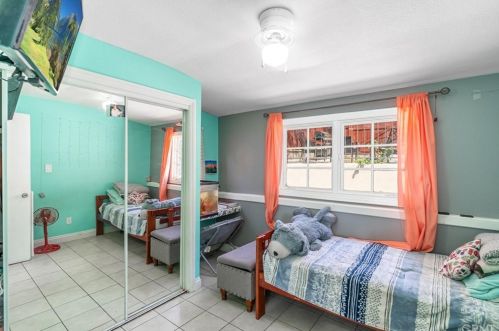 282 Hill St, Lake Elsinore CA  92530-3926 exterior