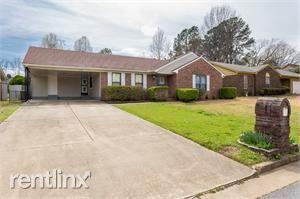 5361 Albemarle Dr, Memphis TN  38135-8201 exterior