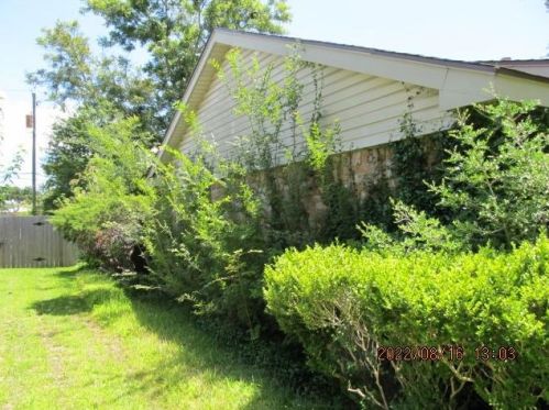 1702 Crestwood Ct, Texas City, TX 77591-2223