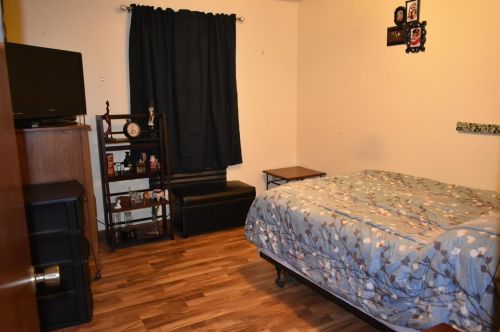 1403 75th Ave, Gary IN  46410-4663 exterior