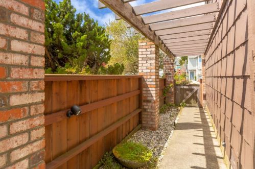 3900 Crofton Way, South San Francisco CA  94080-3914 exterior
