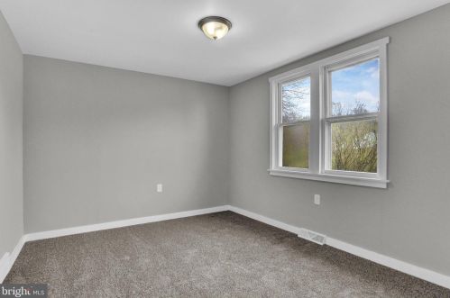 60 Gordon Dr, Carlisle PA  17013-8603 exterior