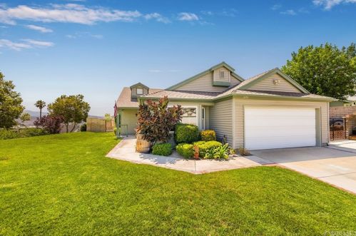 28786 Winterdale Dr, Santa Clarita, CA 91387-1740