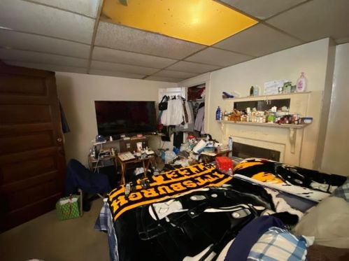 702 12th Ave, Whitaker PA  15120-2016 exterior