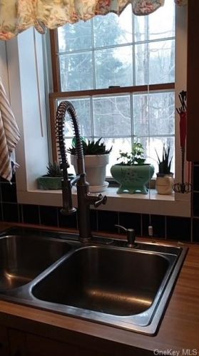 70 Spring Glen Rd, Mountaindale NY  12763-5426 exterior