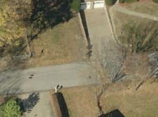 6025 Heberton Dr, Verona, PA 15147-3326