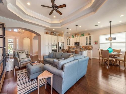 9316 Isla Bella Cir, Bonita Springs, FL 34135-7273