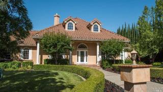 879 Meadowridge Dr, Fairfield, CA 94534-6623
