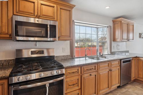 169 26th St, San Jose CA  95116-2312 exterior