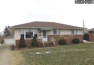7163 Oakwood Rd, Cleveland, OH 44130-5044