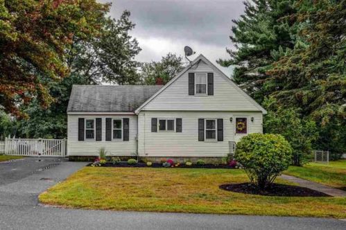 5 Woodland Ter, Salem, NH 03079-2940