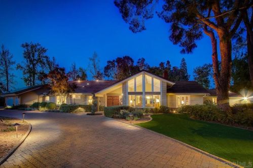18607 Robleda Ct, San Diego, CA 92128-1124