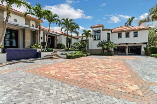 4740 Gulf Shore Blvd, Naples, FL 34103-3468