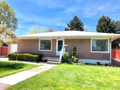 356 Park Ave, Goshen, ID 83274-1137