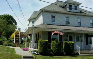 709 Walnut St, Bangor, PA 18013-2335