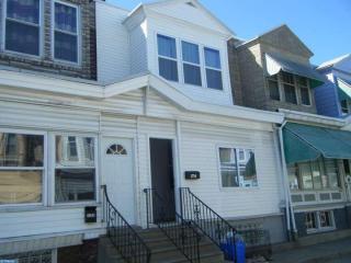 2750 Eddington St, Philadelphia, PA 19137-1524