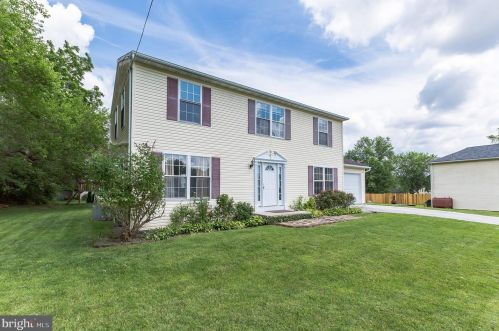 230 Hazelton Ave, Norristown, PA 19401-2112