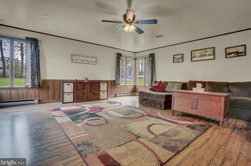 541 Old Orchard Ln, Camp Hill PA  17011-1829 exterior