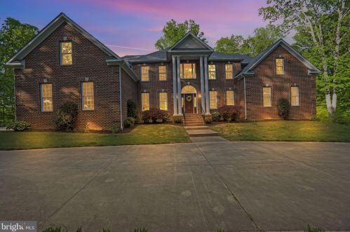 20 Hartlake Dr, Fredericksburg VA  22406-4635 exterior