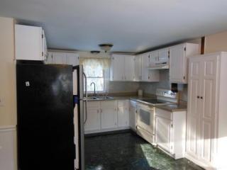 31 Pine Rd, Wakefield, NH 03887-6018