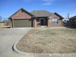 704 Markwell Ave, Oklahoma City OK  73160-1950 exterior