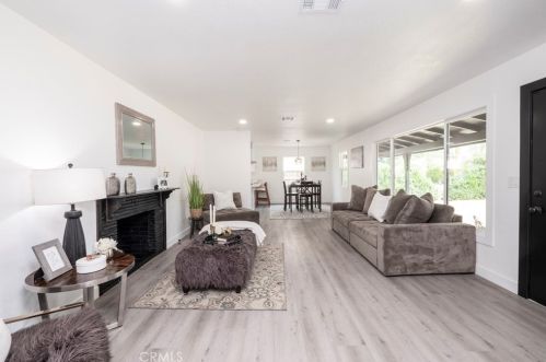 1741 Valley Center Ave, Glendora CA  91740-6132 exterior