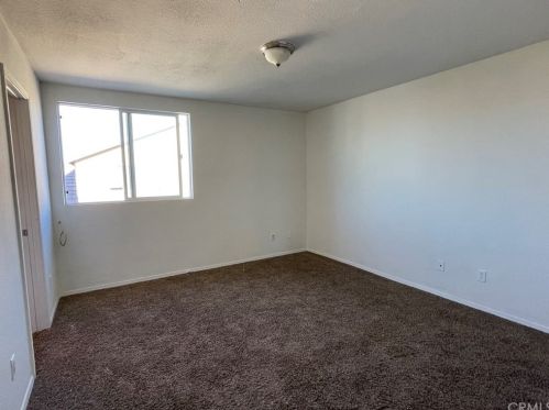 12373 Los Moras Way, Victorville CA  92392-4804 exterior