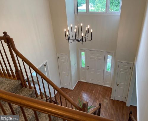 32 Windward Ct, Collegeville PA  19426-2869 exterior