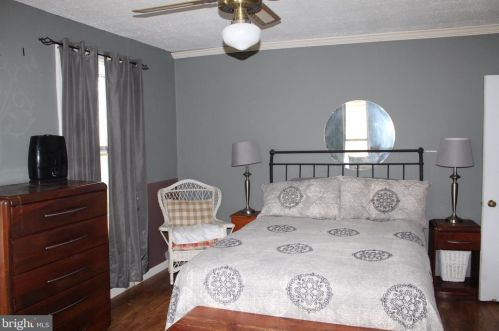 128 Chestnut Ave, Camden NJ  08107-2207 exterior