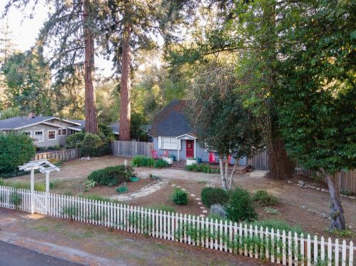 212 Riverside Ave, Ben Lomond CA  95005-9588 exterior