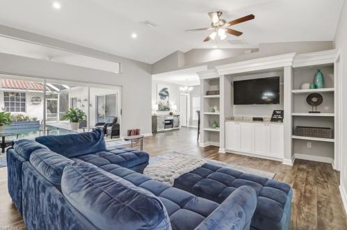 95 12th Ave, Naples FL  34120-3353 exterior