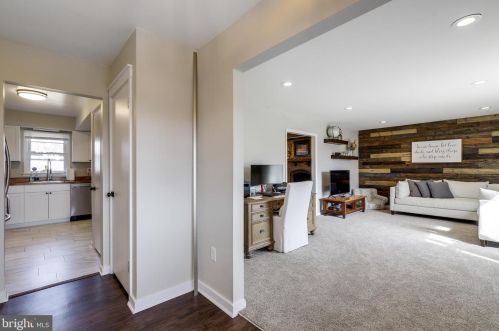 15016 Rolling Ridge Rd, Haymarket, VA 20169-1002