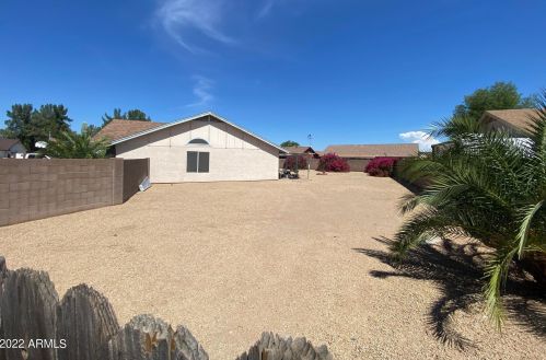 8554 Colter St, Glendale, AZ 85305-3356