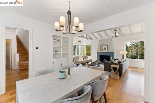 5715 Cabot Dr, Oakland, CA 94611-2249