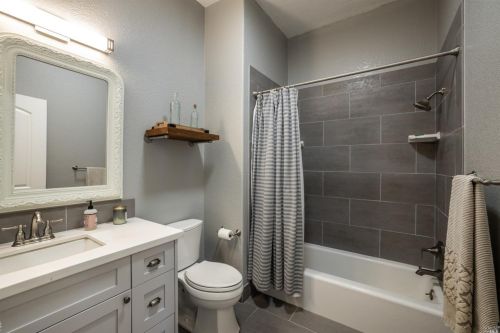 3198 Porter Crk Rd, Santa Rosa CA  95404-9664 exterior
