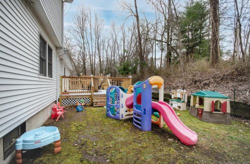 14 Foote Hill Rd, Northford CT  06472-1335 exterior