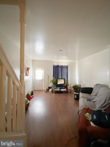 429 15th St, Harrisburg, PA 17104-1838