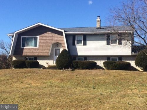 324 Allendale Rd, Shoemakersville, PA 19555-9523