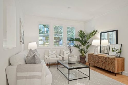 8 Nautical Mile Dr, Newport Beach CA  92663-2784 exterior