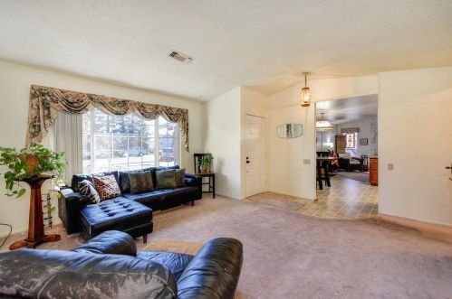 11029 Chemo River Ct, Rancho Cordova CA  95670-2703 exterior