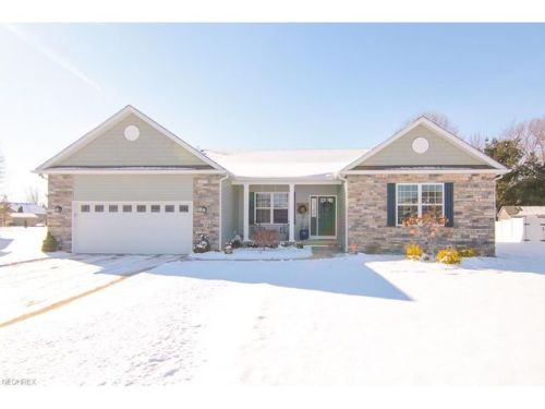 13161 Kensington Dr, North Eaton, OH 44044-1078