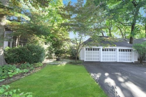 27 Liberty St, Ridgewood NJ 07450-4555 exterior