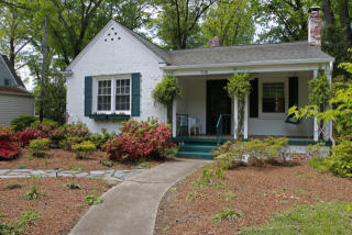 308 Kensington Rd, Greensboro, NC 27403-1733