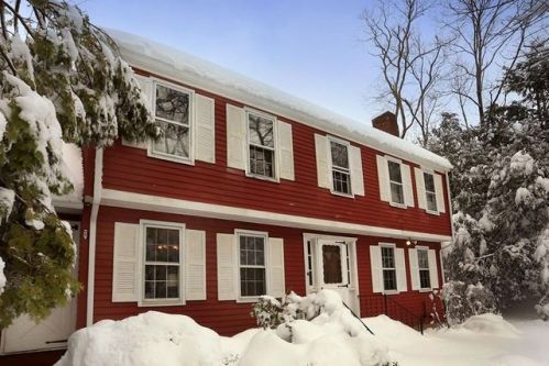 4 Valley Rd, Boxford, MA 01921-1310