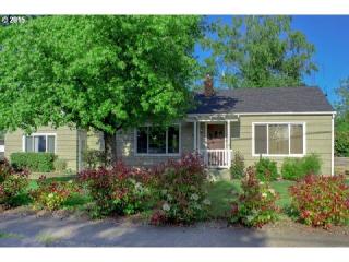461 Broccoli St, Roseburg, OR 97471-2589