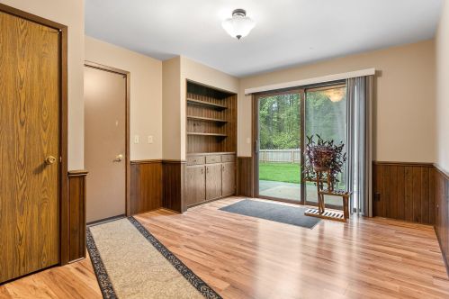 6822 Eastwood Trl, West Bend WI  53090-8912 exterior