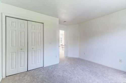 159 Azalea Dr, Groton CT  06340-4126 exterior