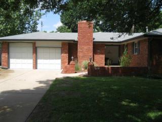 1121 Valleyview St, Wichita KS  67212-4369 exterior